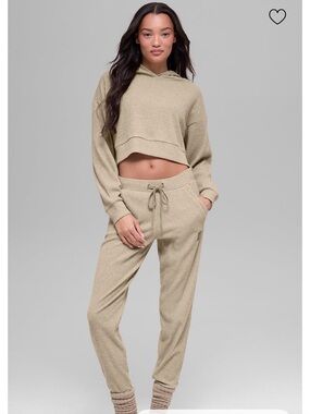 Alo “Muse” Ribbed Sweat Set in Gravel Heather